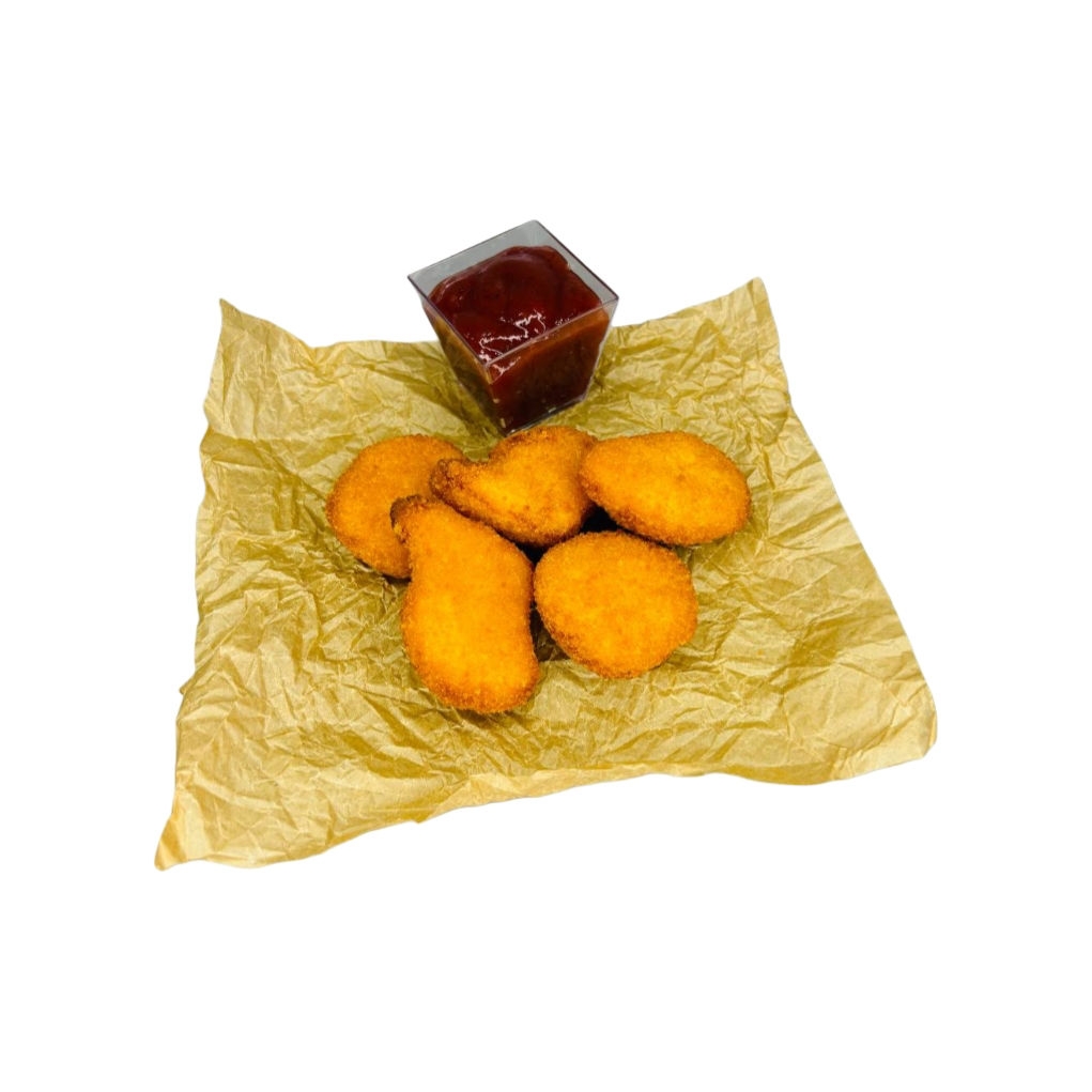 Наггетсы куриные с томатным соусом.